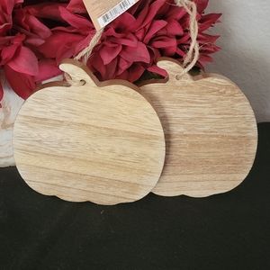 NWT Fall or Autumn Wooden Pumpkin Ornaments Set